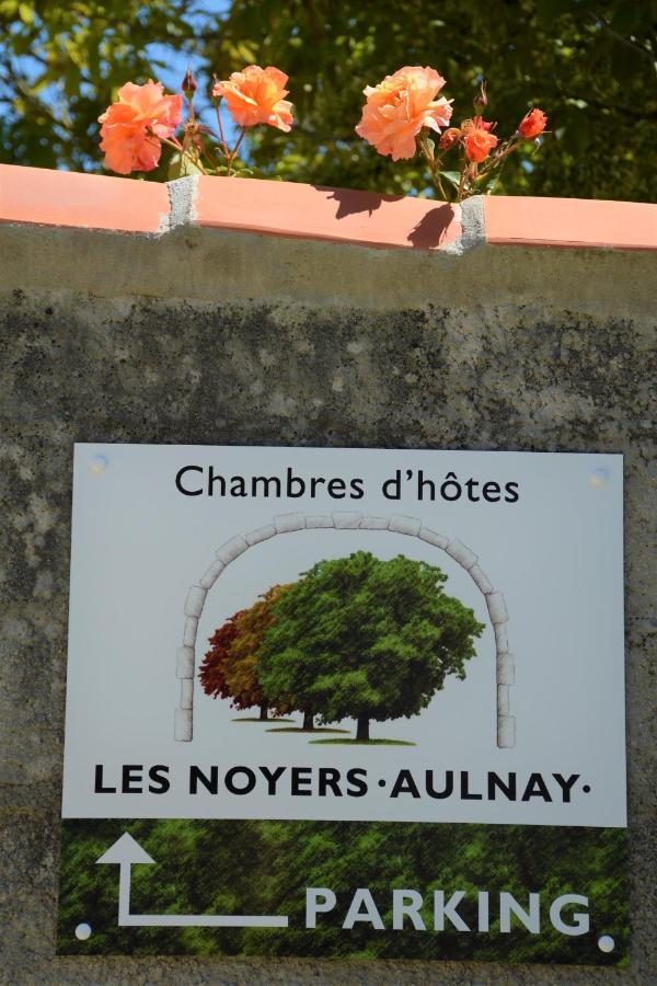 Les Noyers Aulnay Bed & Breakfast Aulnay  Exterior photo