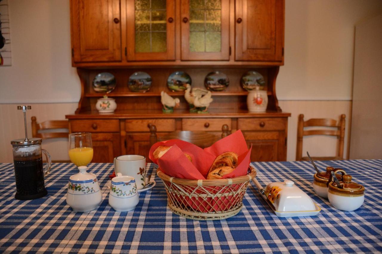 Les Noyers Aulnay Bed & Breakfast Aulnay  Exterior photo